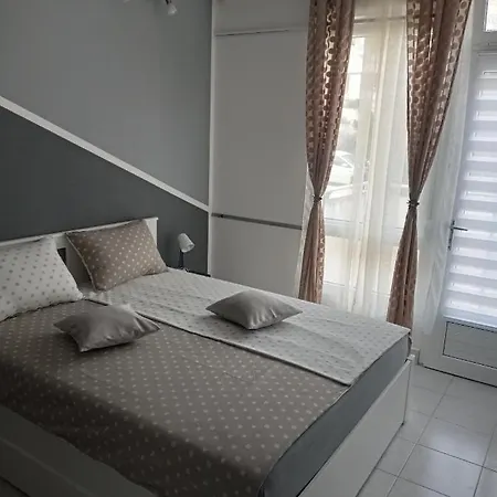 Summer Rest アパート